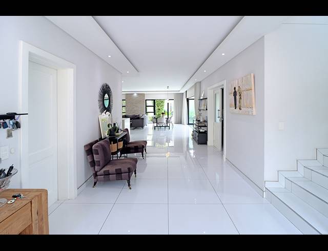 4 BEDROOM CLUSTER FOR SALE IN GLENHAZEL